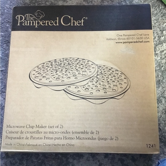 Pampered Chef Kitchen Pampered Chef Microwave Chip Maker Set Of 2